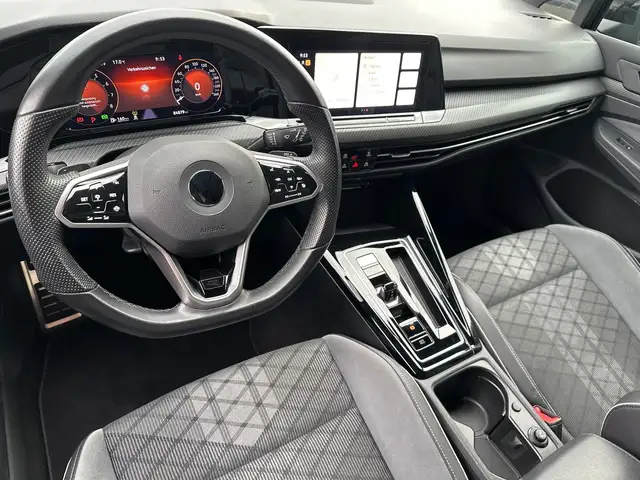 Volkswagen Golf view 9