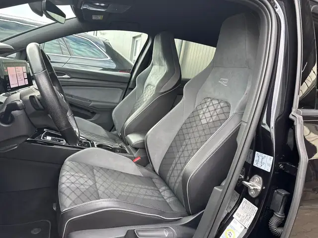 Volkswagen Golf view 10