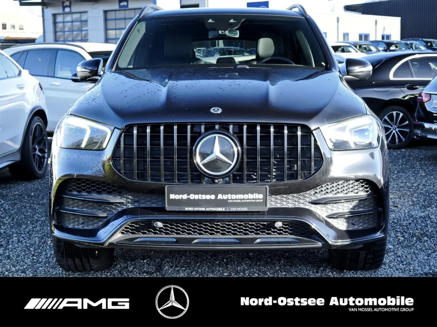 Mercedes-Benz GLE 400 d 4M AMG AHK AIRMATIC TOTWINKEL NIGHT Schwarz - 2