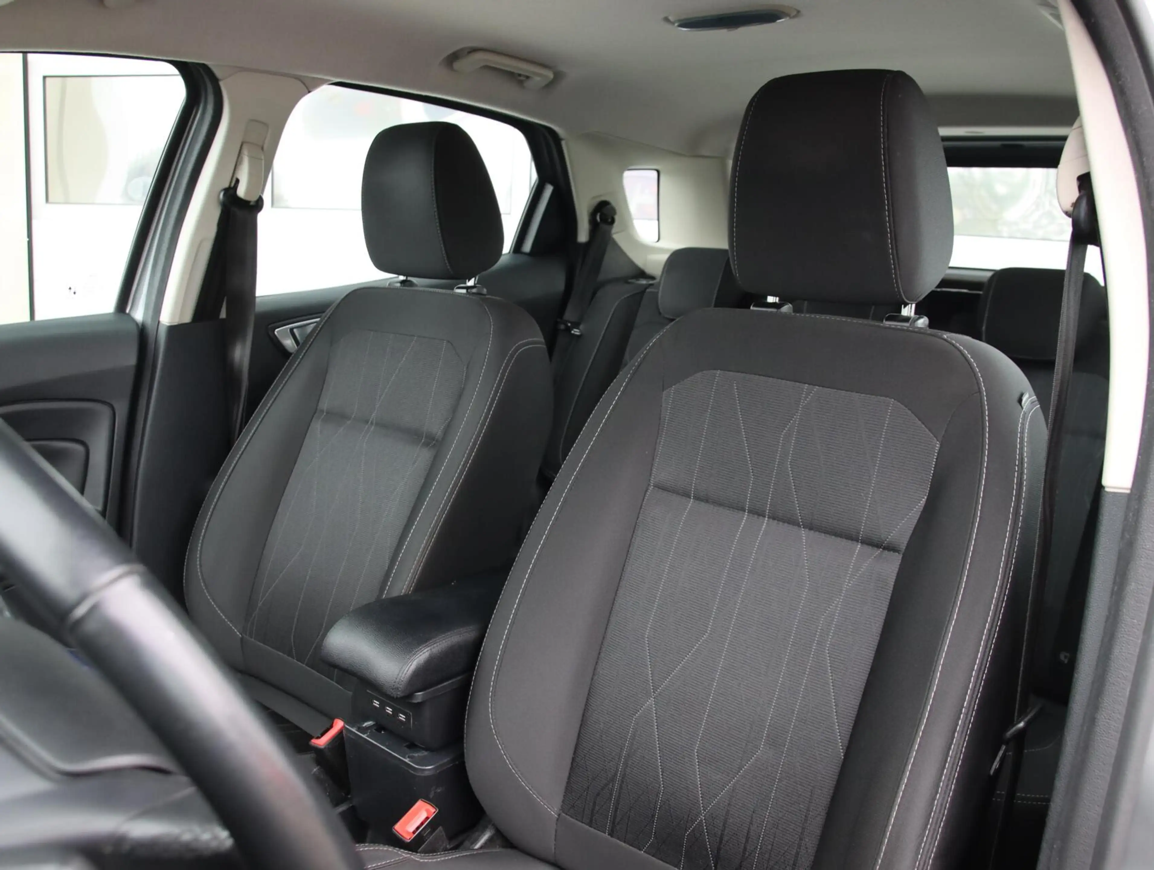 Ford EcoSport 1.0 EcoBoost Connected | BTW auto — photo 5