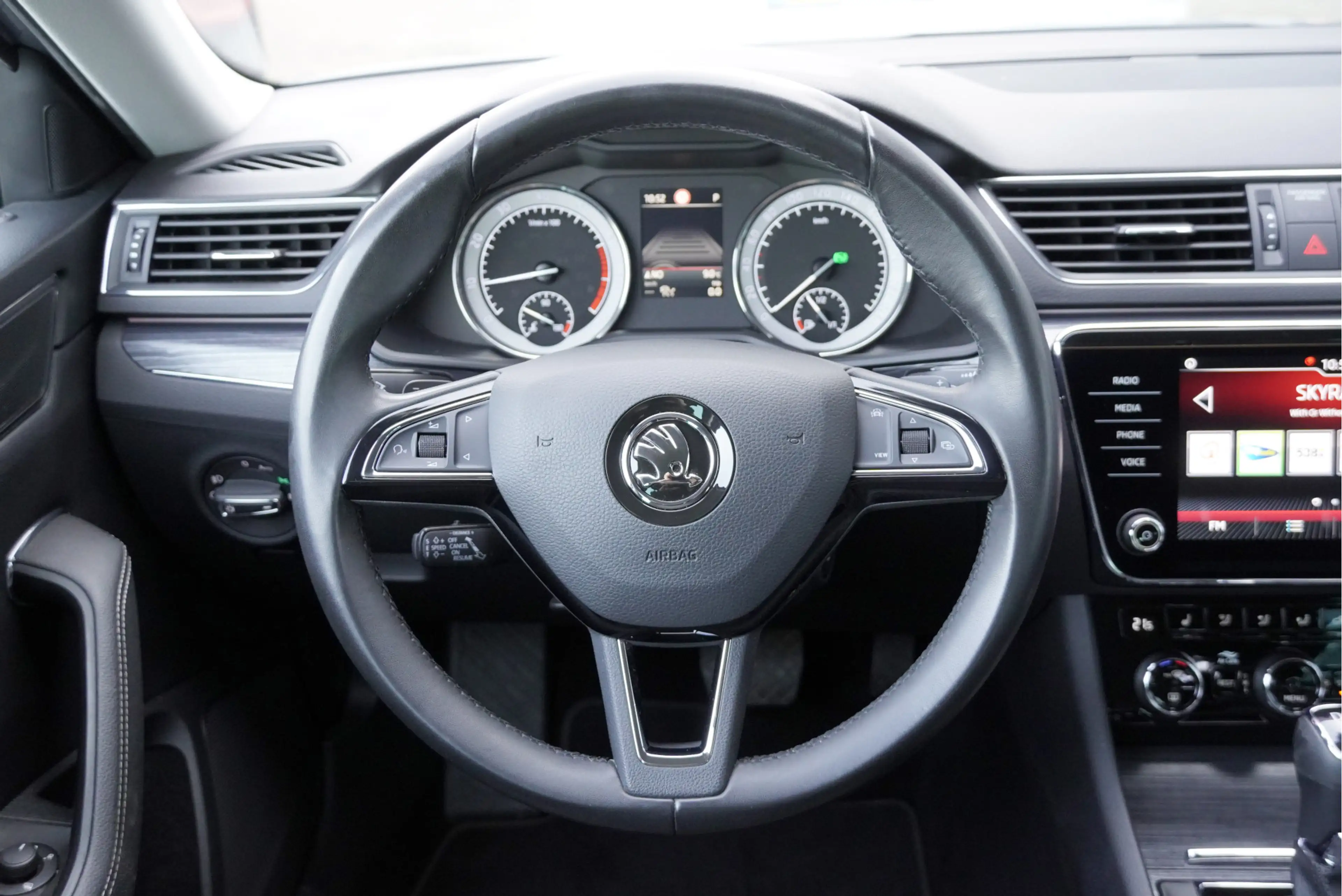 Skoda Superb Combi 1.5 TSI ACT 150PK! Automaat Business Edition — photo 21