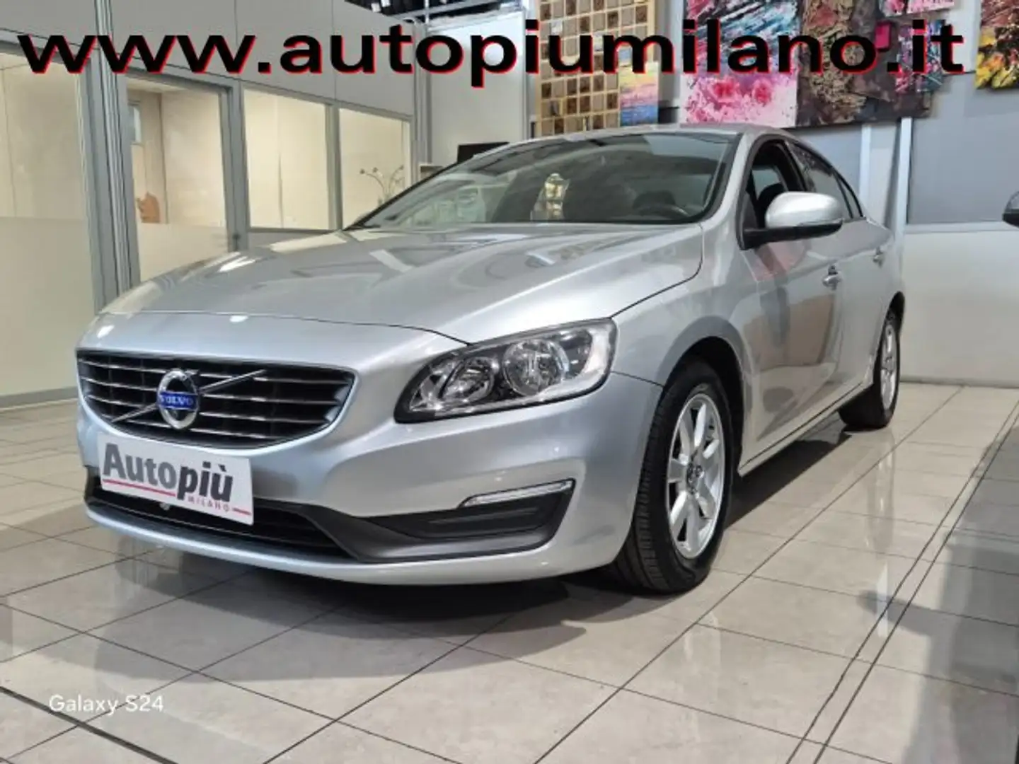 Volvo S60 S60 II 2014 2.0 d3 Business geartronic Argent - 1