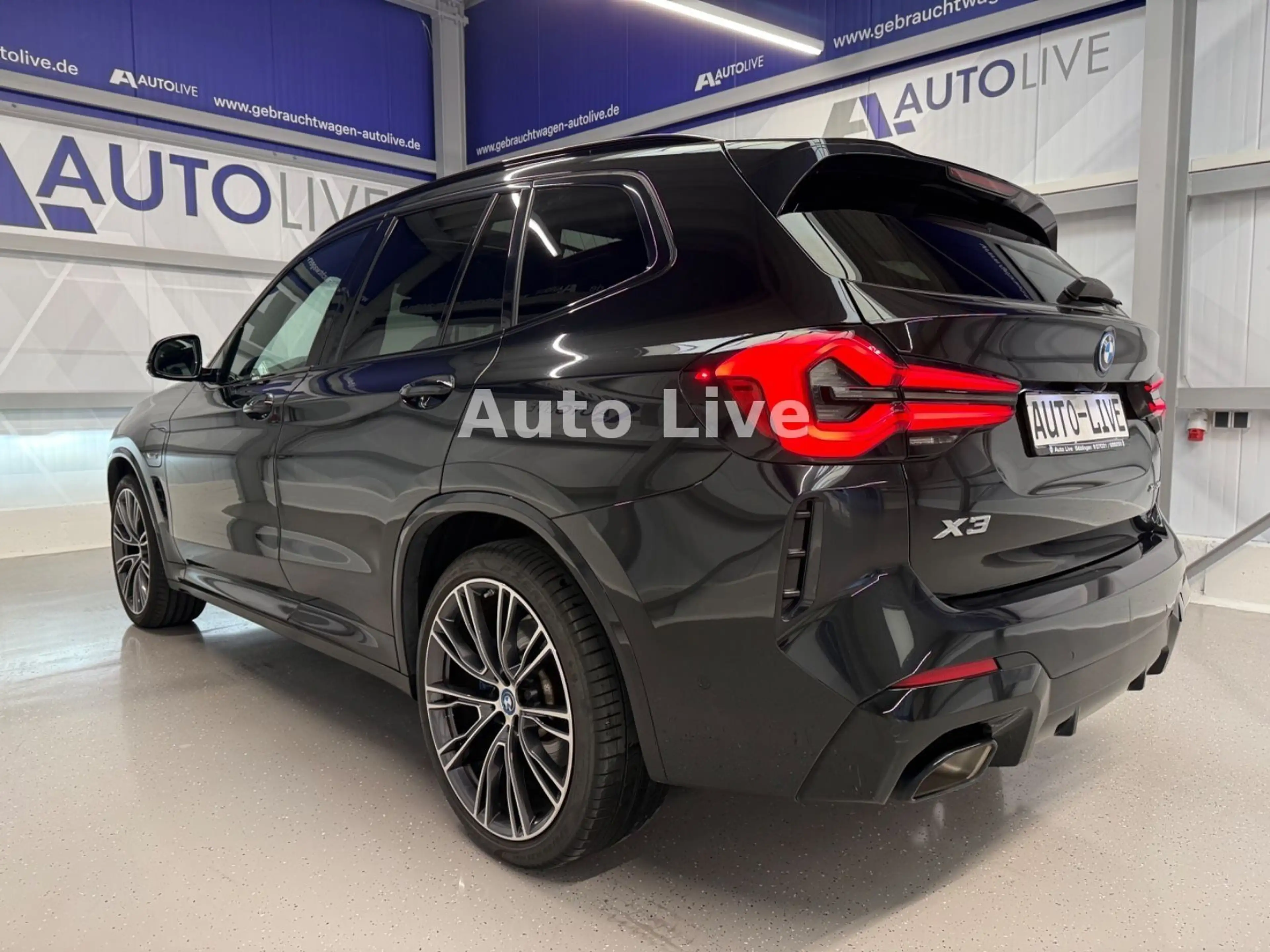 BMW X3 xDrive 30e SAG*M PAKET*VIRTUAL*PANO*LASER*VOL — photo 4