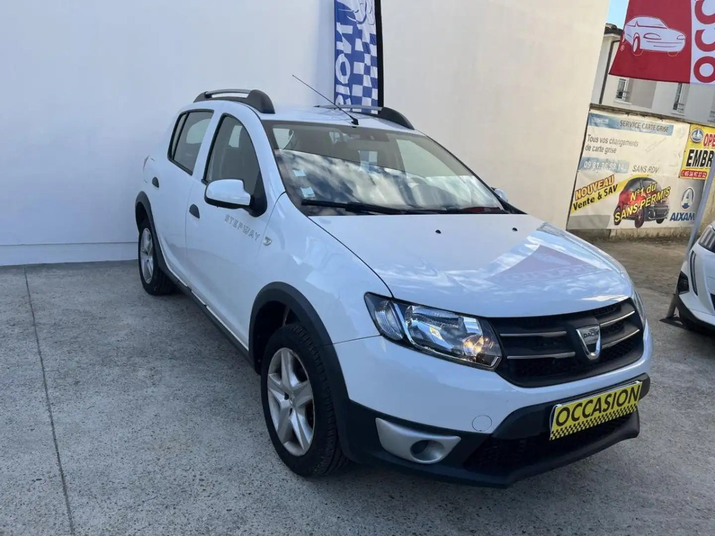 Dacia Sandero 1.5 dCi FAP - 90 - BV Easy-R II BERLINE Stepway Pr Blanc - 2