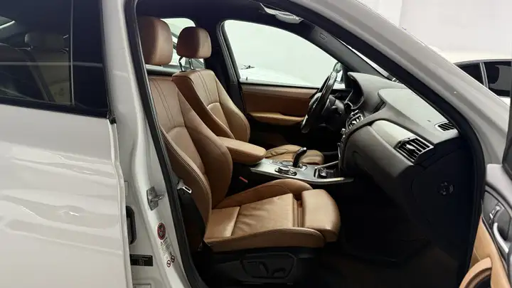 BMW X4 2015, foto 24