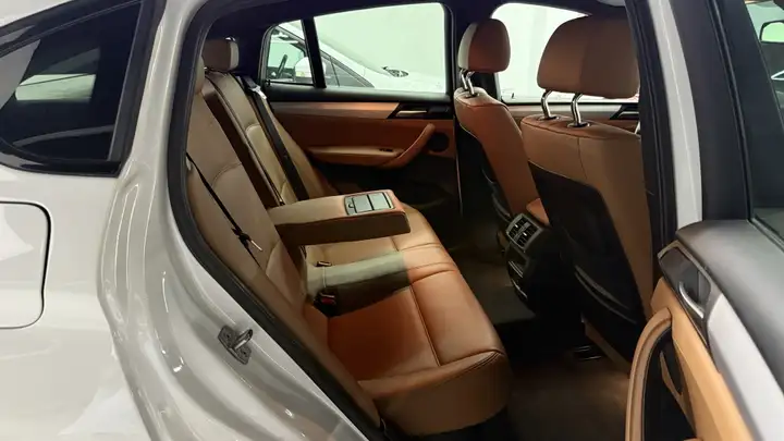 BMW X4 2015, foto 8