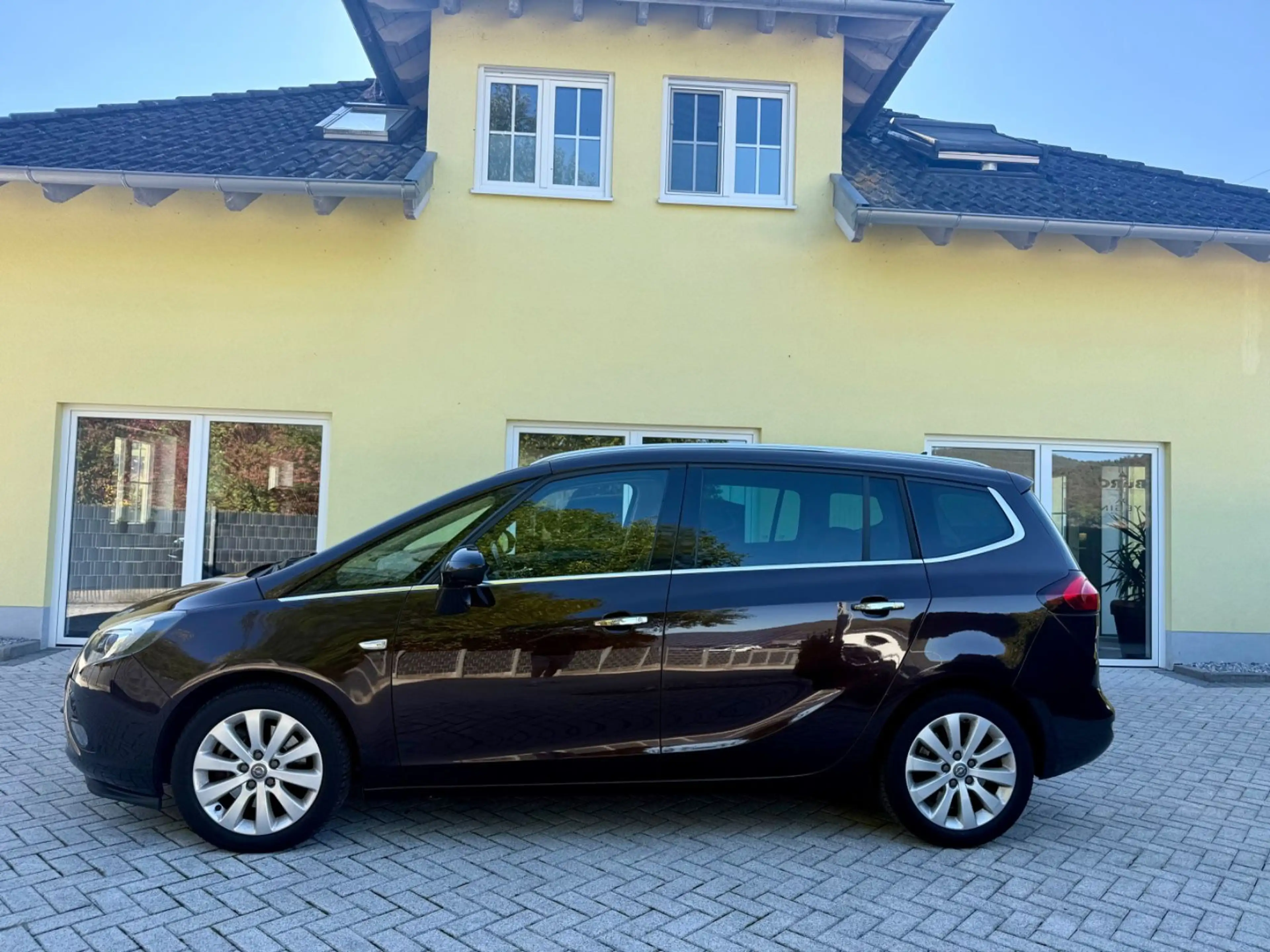 Opel Zafira C Tourer 2.0 CDTI Automatik Leder-7 Sitz — photo 4