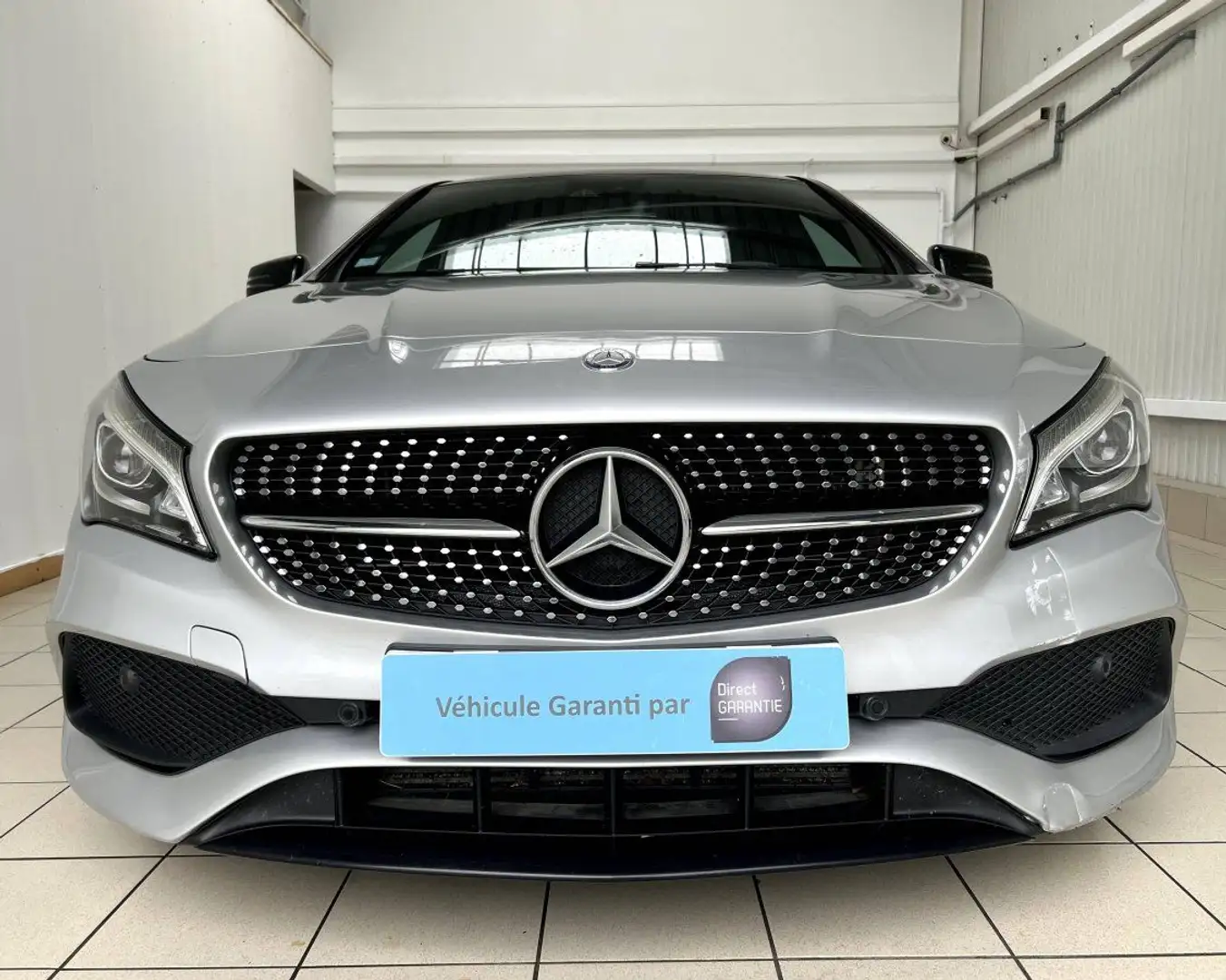 Mercedes-Benz CLA 180 I (C117) 180 Fascination 7G-DCT Gris - 2