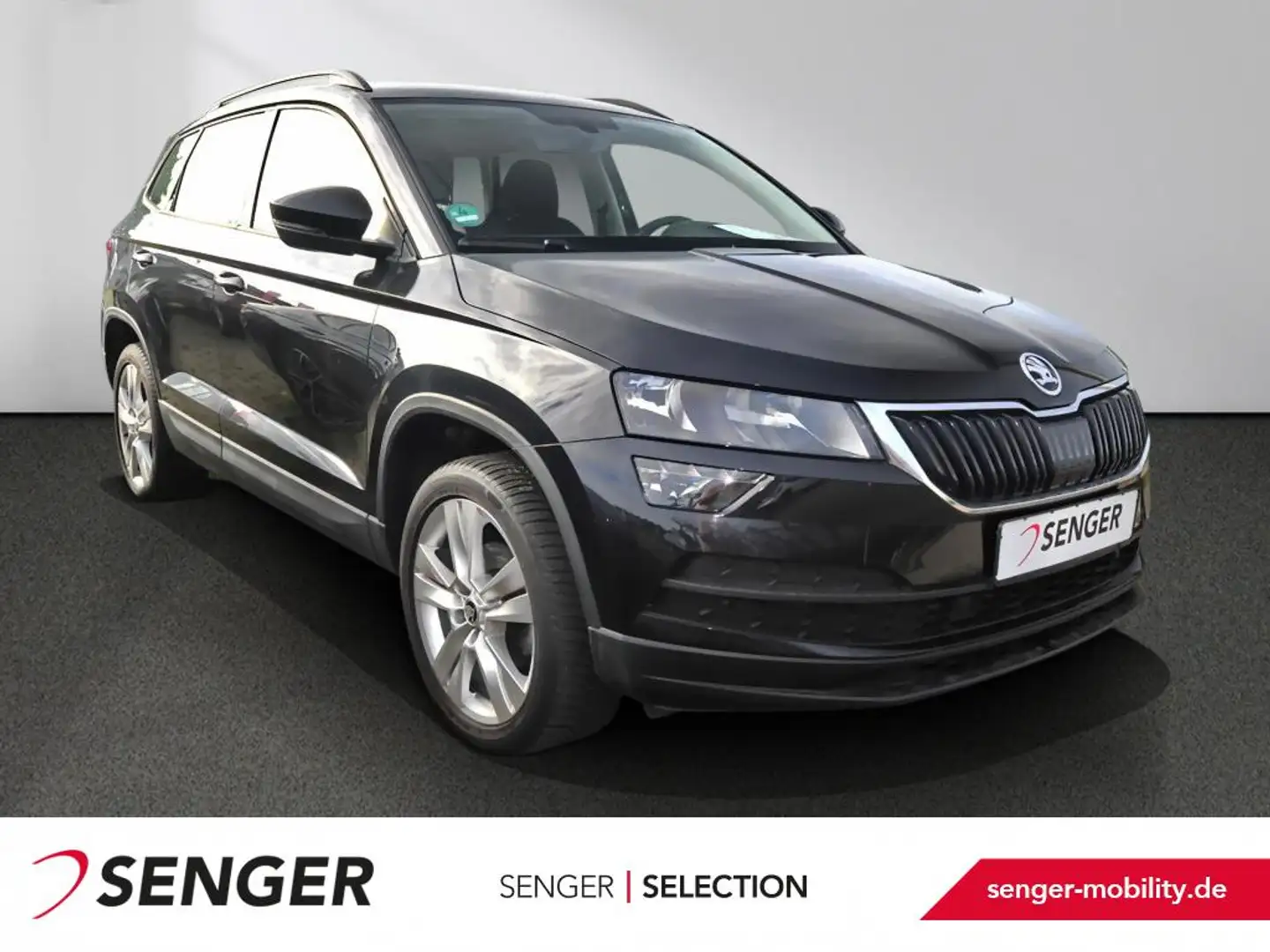 Skoda Karoq 1.5 TSI Navi AHK Schlechtwege-Paket Sitzh. Schwarz - 1
