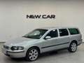 Volvo V70 XC70 2.4 D5 20V cat aut. AWD Optima Plateado - thumbnail 2
