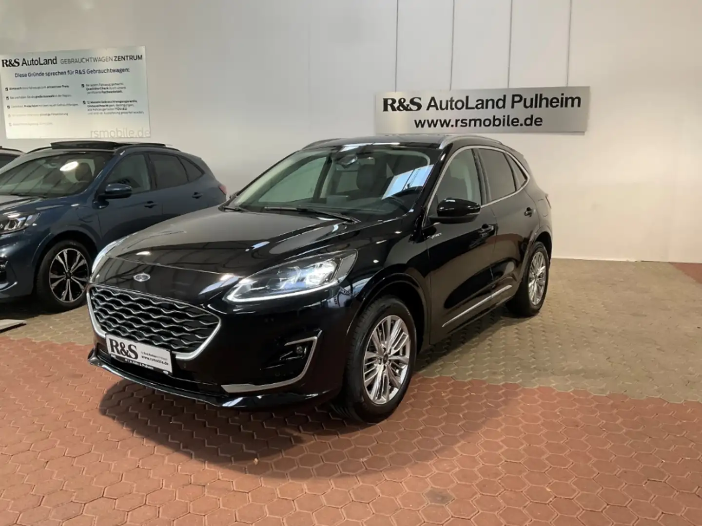 Ford Kuga Hybrid Vignale AHK abnehmbar NAVI. RÜCKF.+ Frontka Schwarz - 1