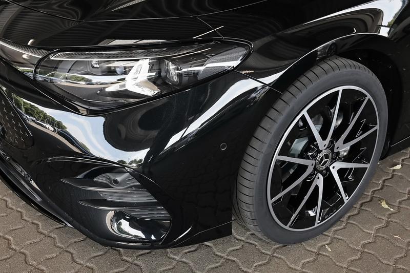 Mercedes-Benz CLA 250 + AMG MBUX+RüKam+M-LED+19 — photo 3
