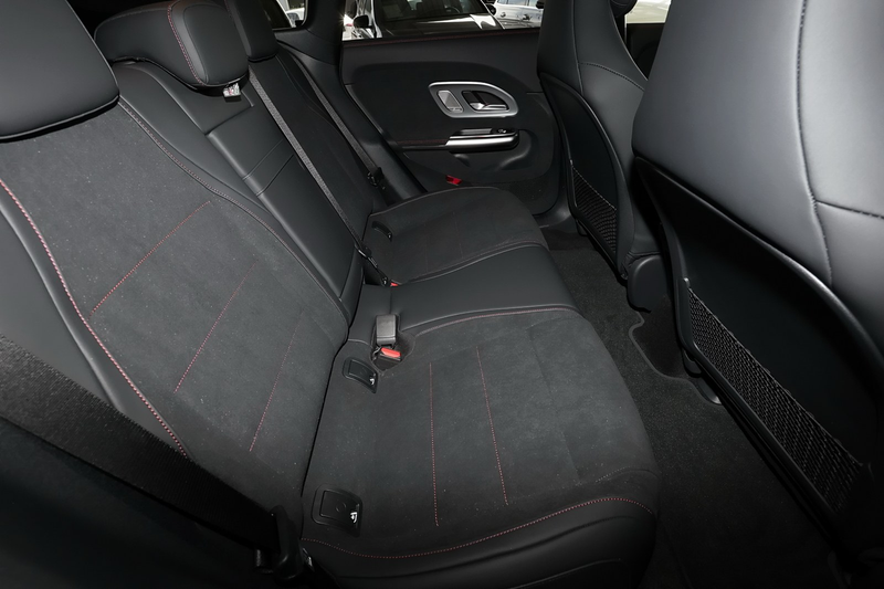 Mercedes-Benz CLA 250 + AMG MBUX+RüKam+M-LED+19 — photo 6