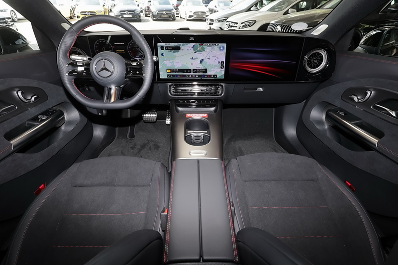 Mercedes-Benz CLA 250 + AMG MBUX+RüKam+M-LED+19 — photo 5