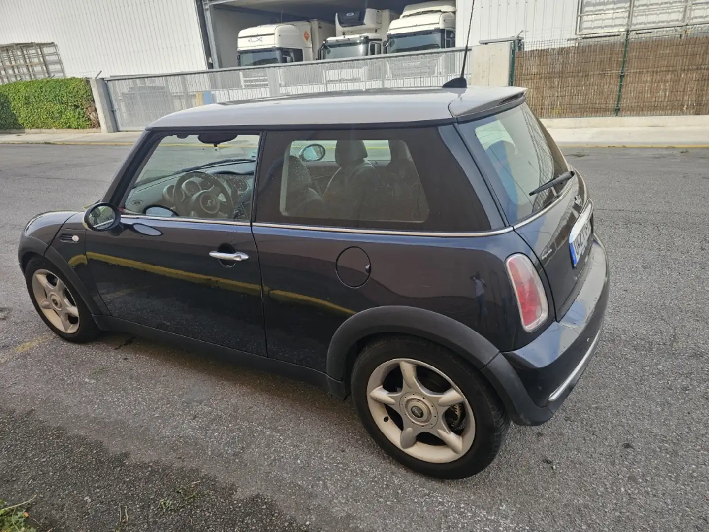 MINI Cooper Negro - 2