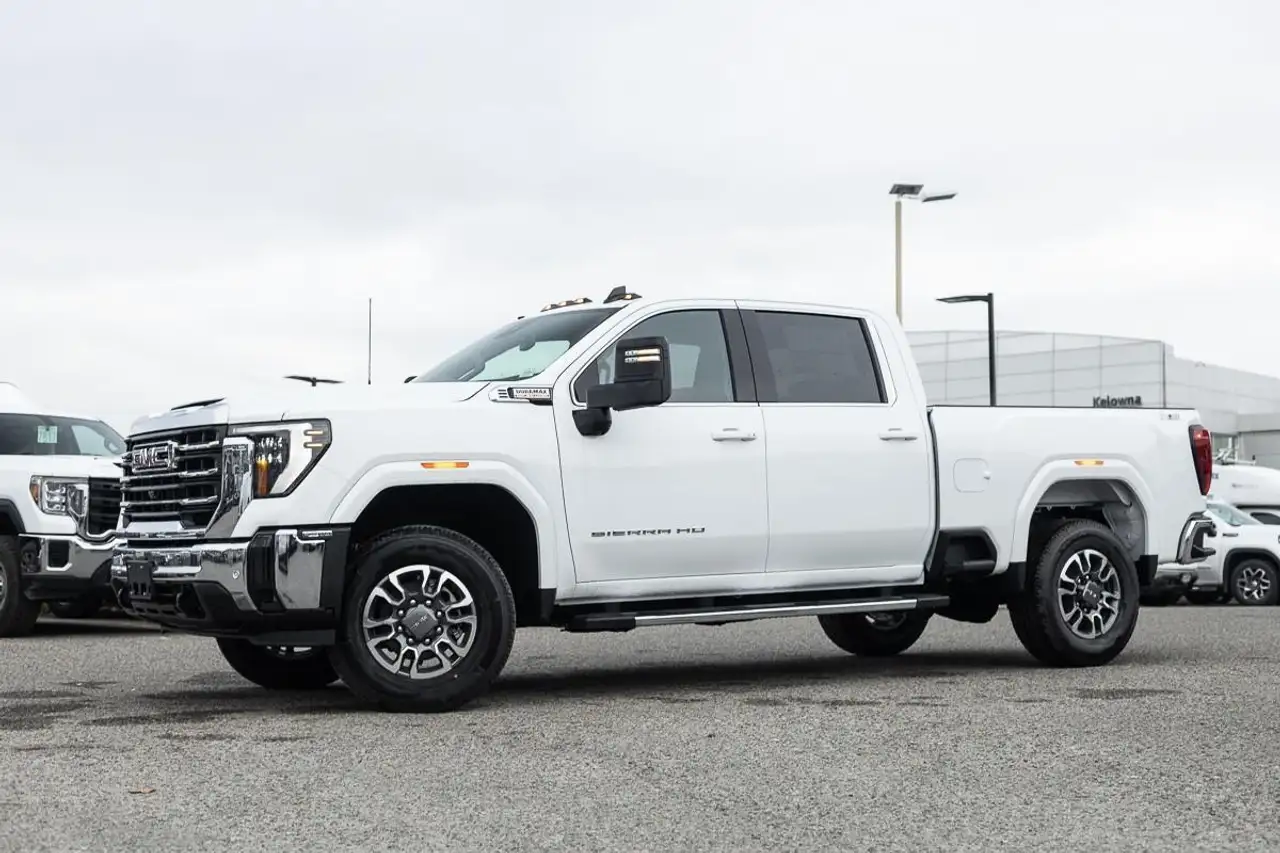 GMC Sierra 3500HD снимка GMC Sierra 3500HD