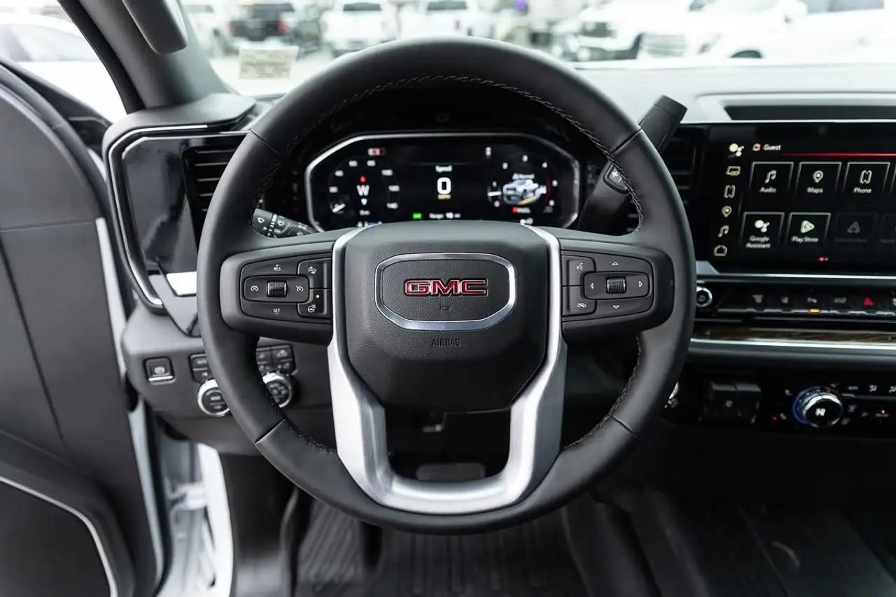 GMC Sierra 3500HD снимка GMC Sierra 3500HD