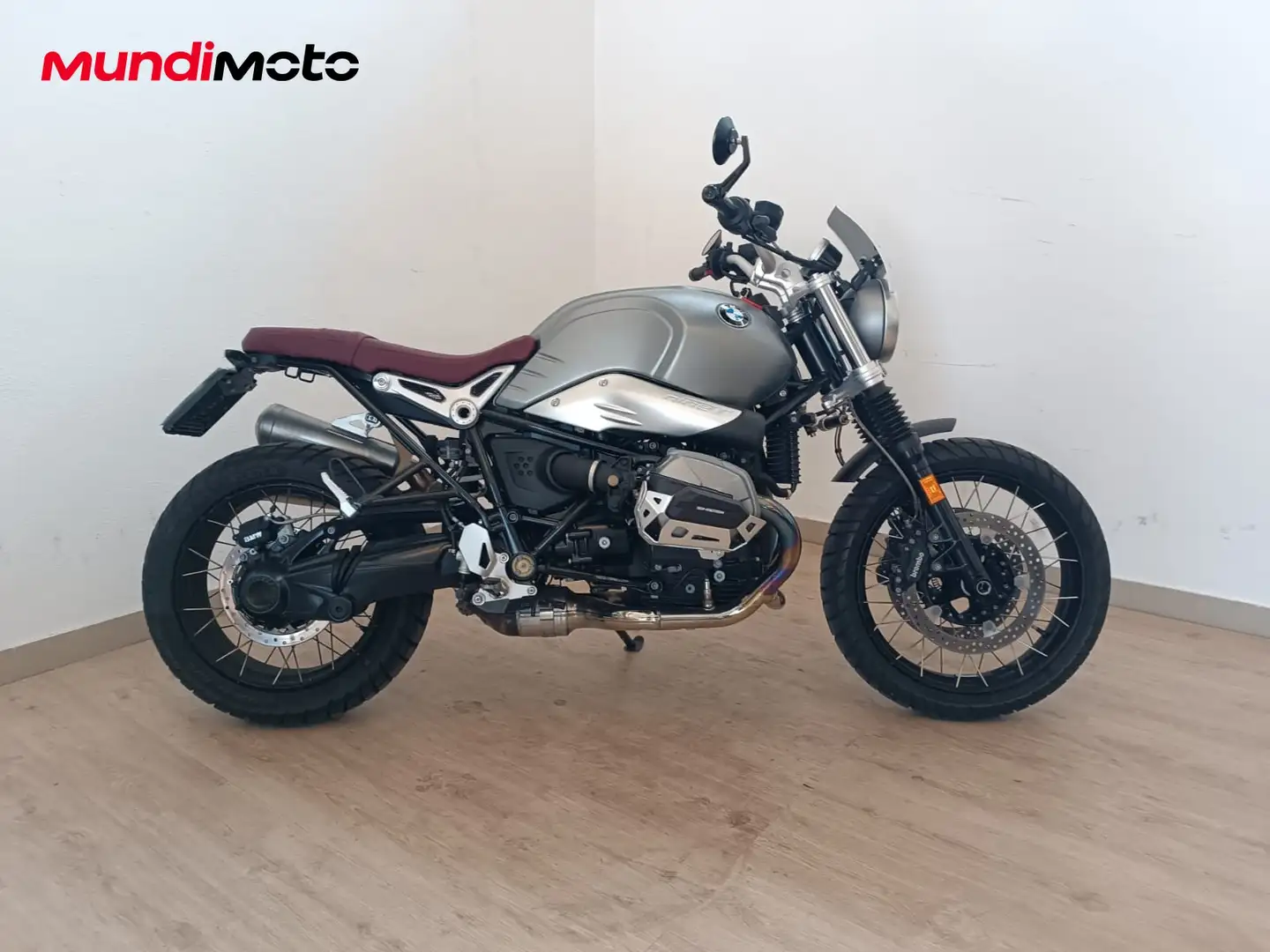 BMW R nineT - 1