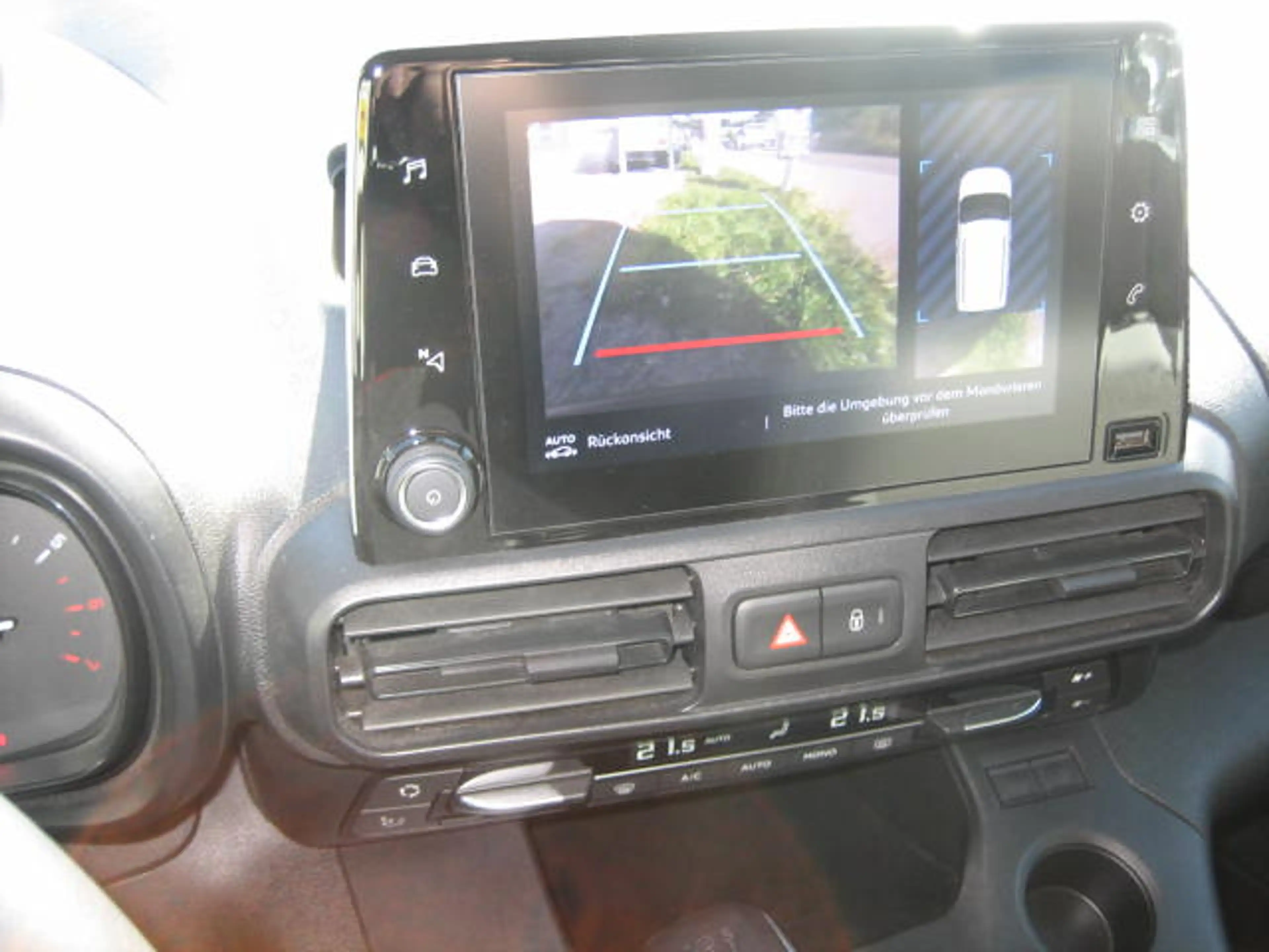 Citroen Berlingo Feel M Kamera SHZ — photo 9