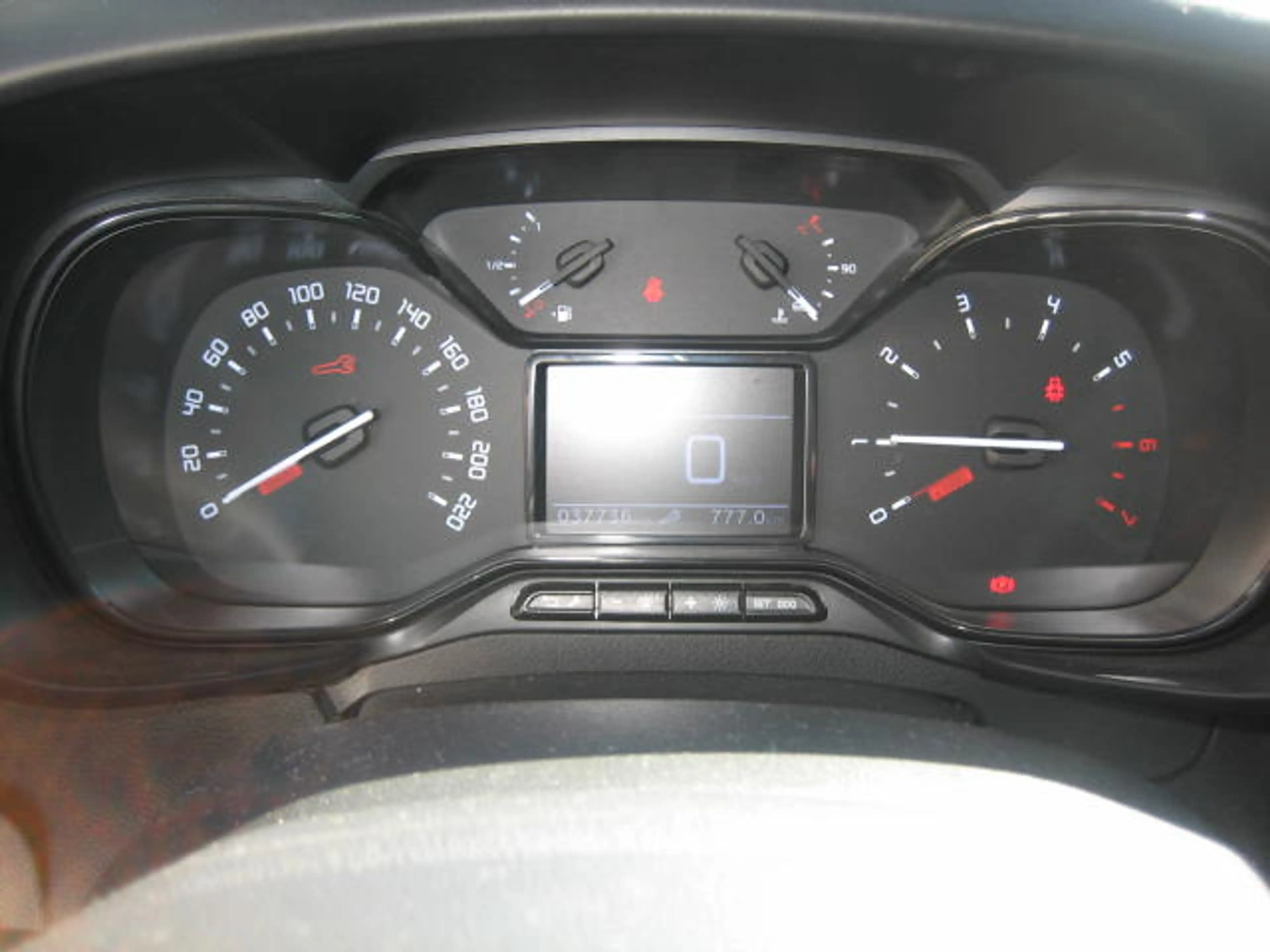Citroen Berlingo Feel M Kamera SHZ — photo 8