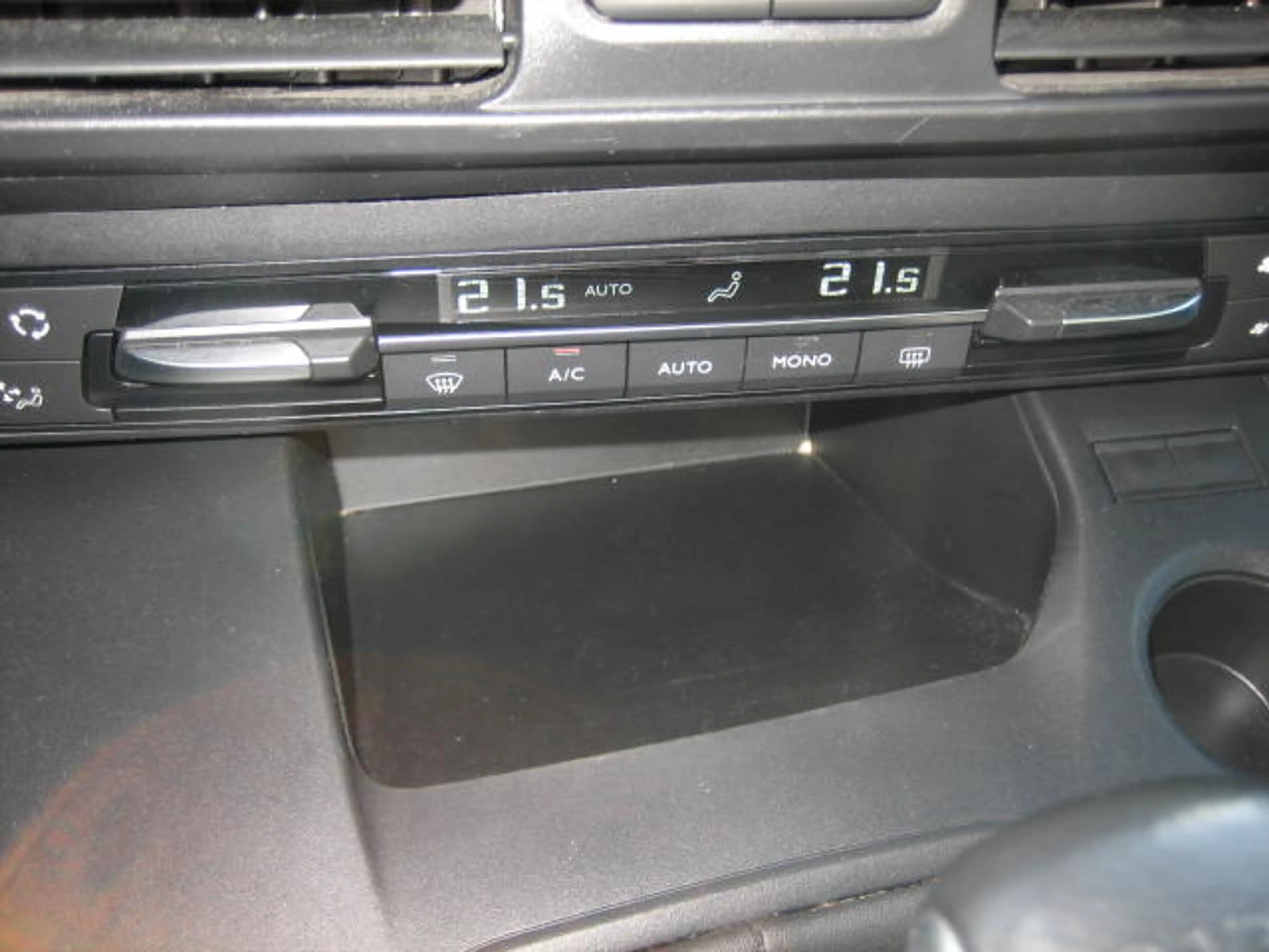 Citroen Berlingo Feel M Kamera SHZ — photo 10