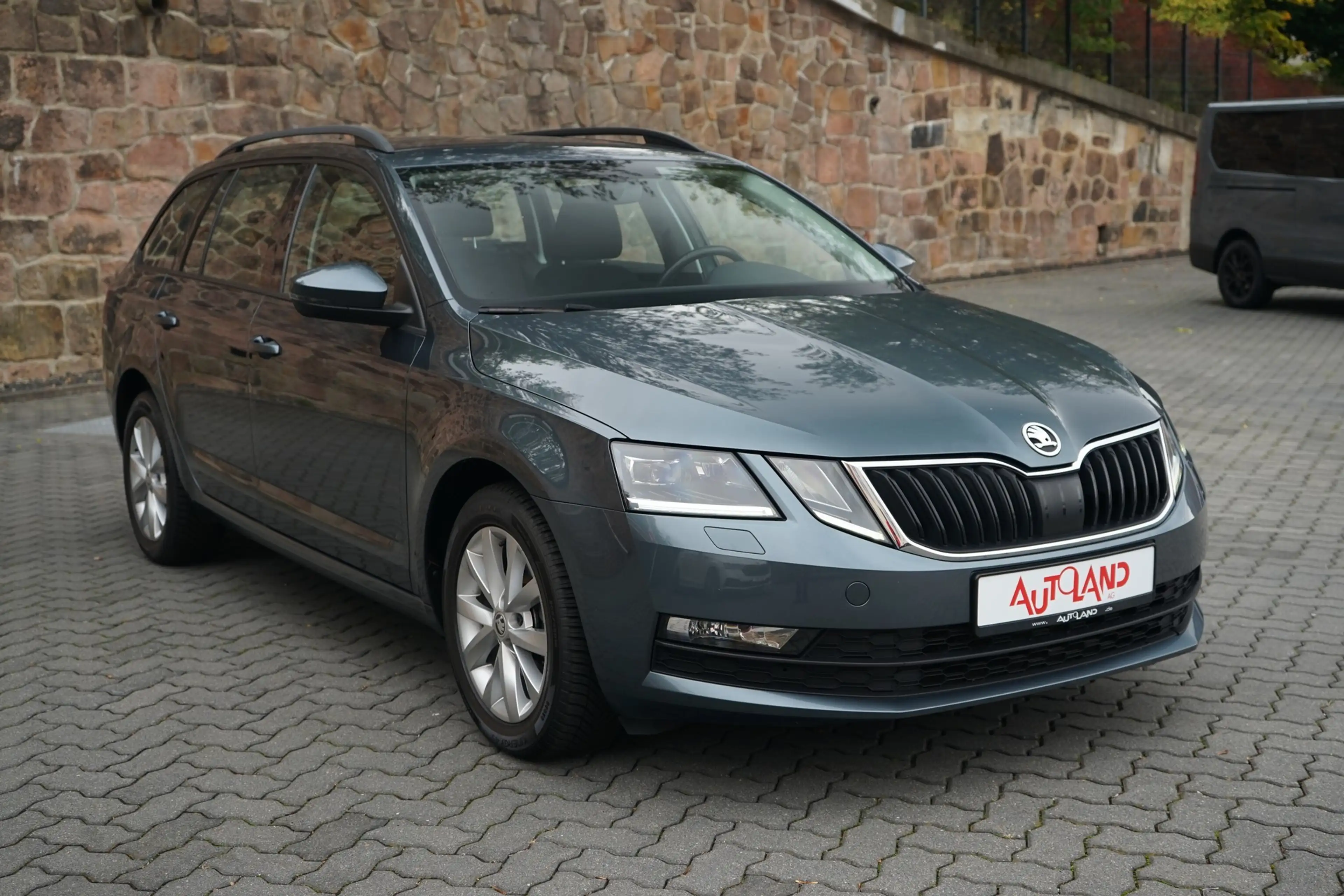 Skoda Octavia Combi 1.5 16V TSI Ambition ACC LED PDC — photo 7