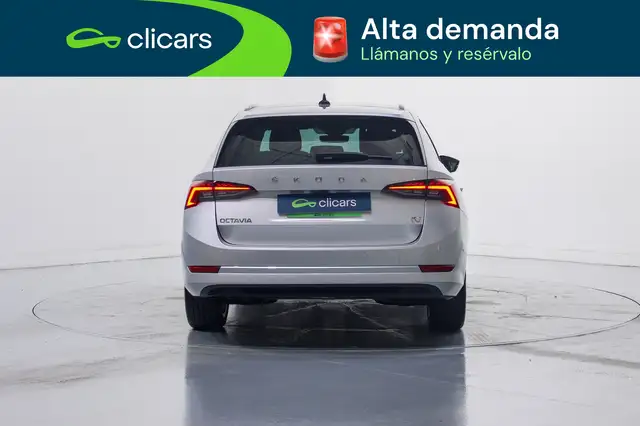 Skoda Octavia view 4