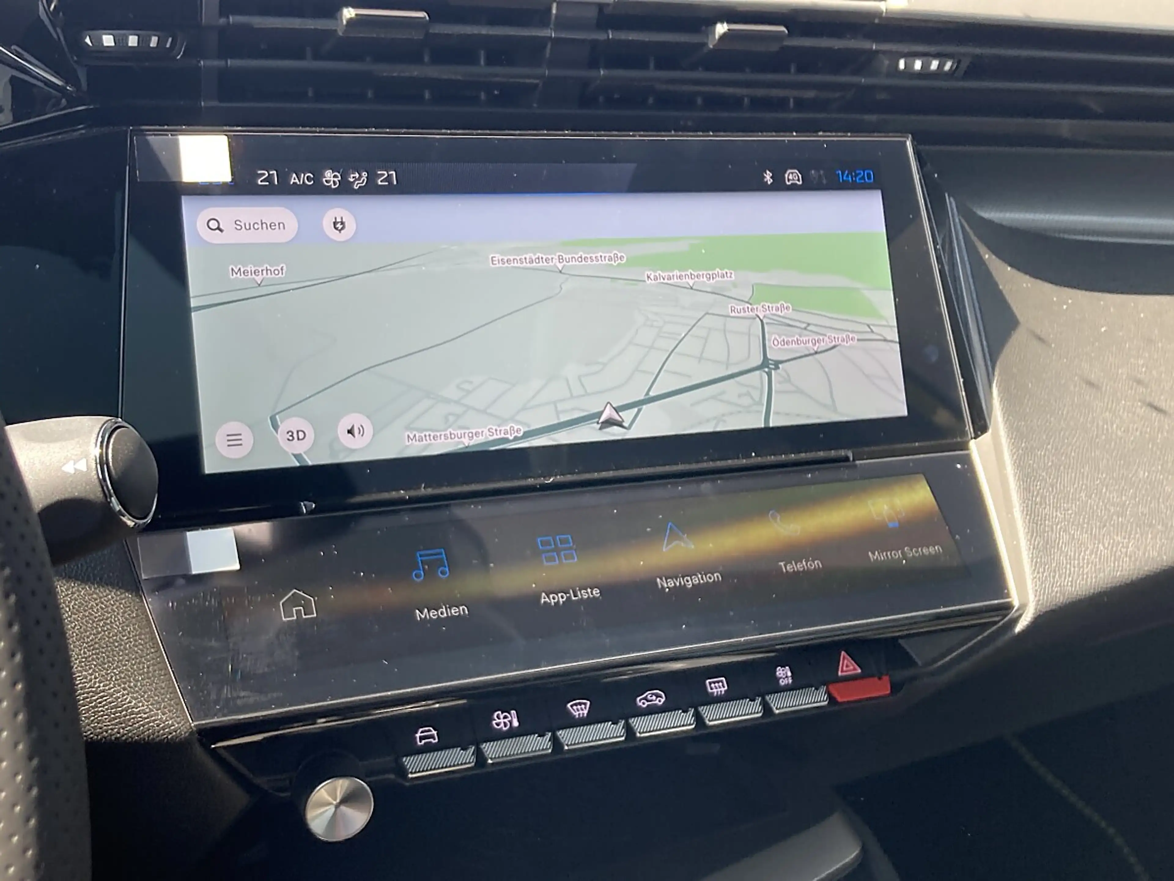 Peugeot 408 PHEV 240 e-DCS7 GT Exclusive — photo 11