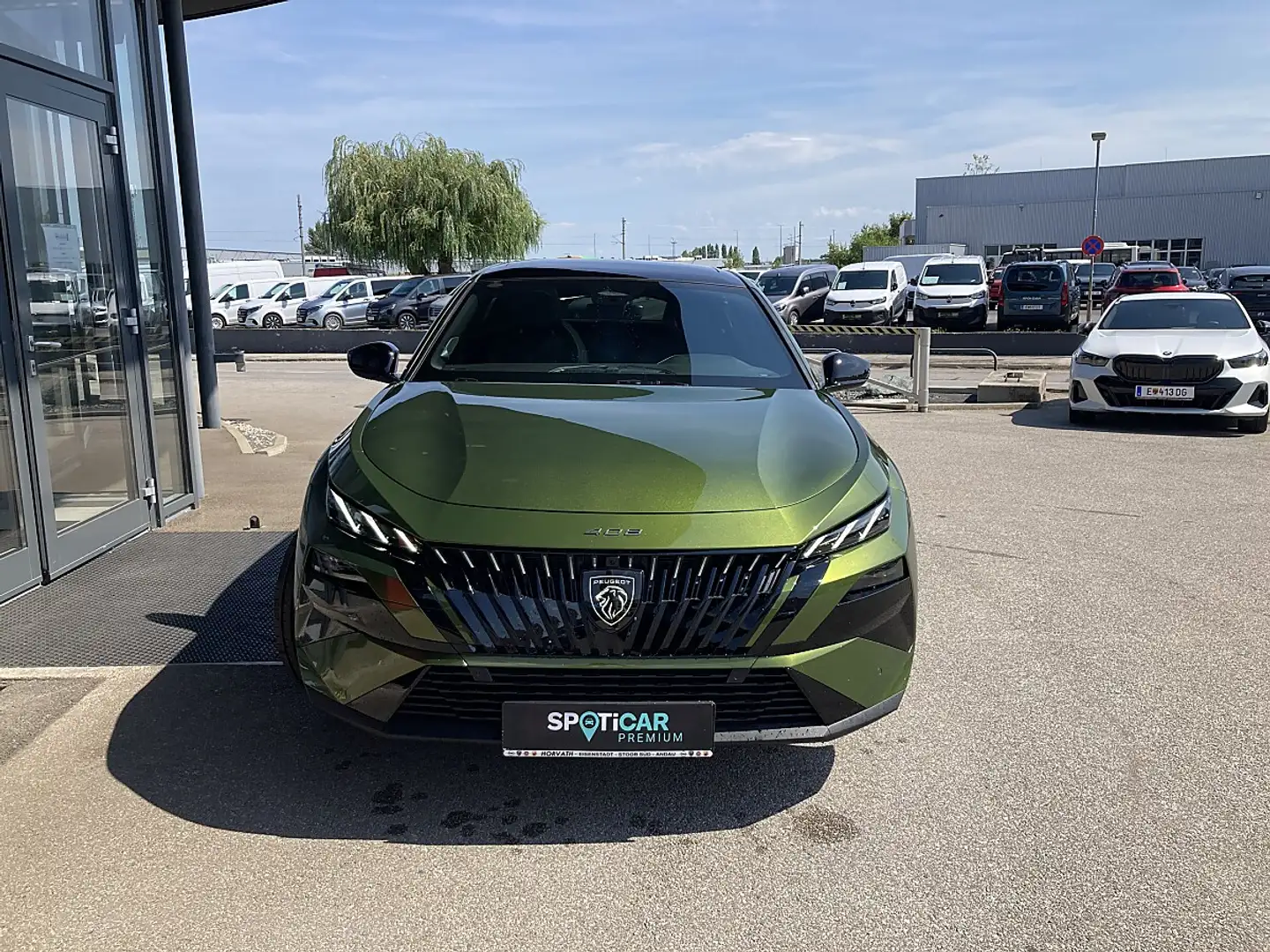 Peugeot 408 PHEV 240 e-DCS7 GT Exclusive Grün - 2