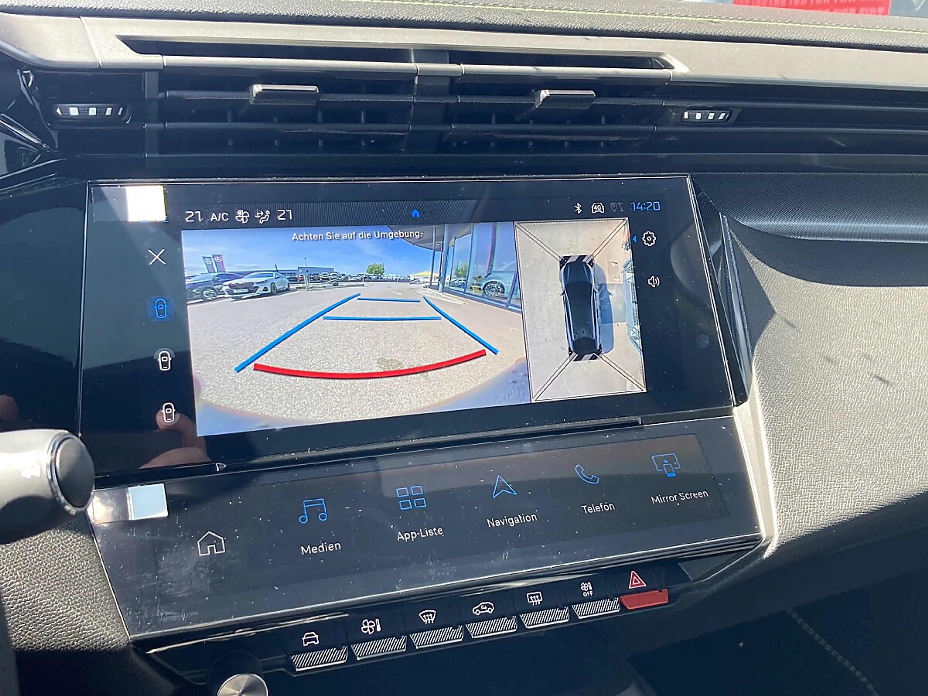 Peugeot 408 PHEV 240 e-DCS7 GT Exclusive — photo 10