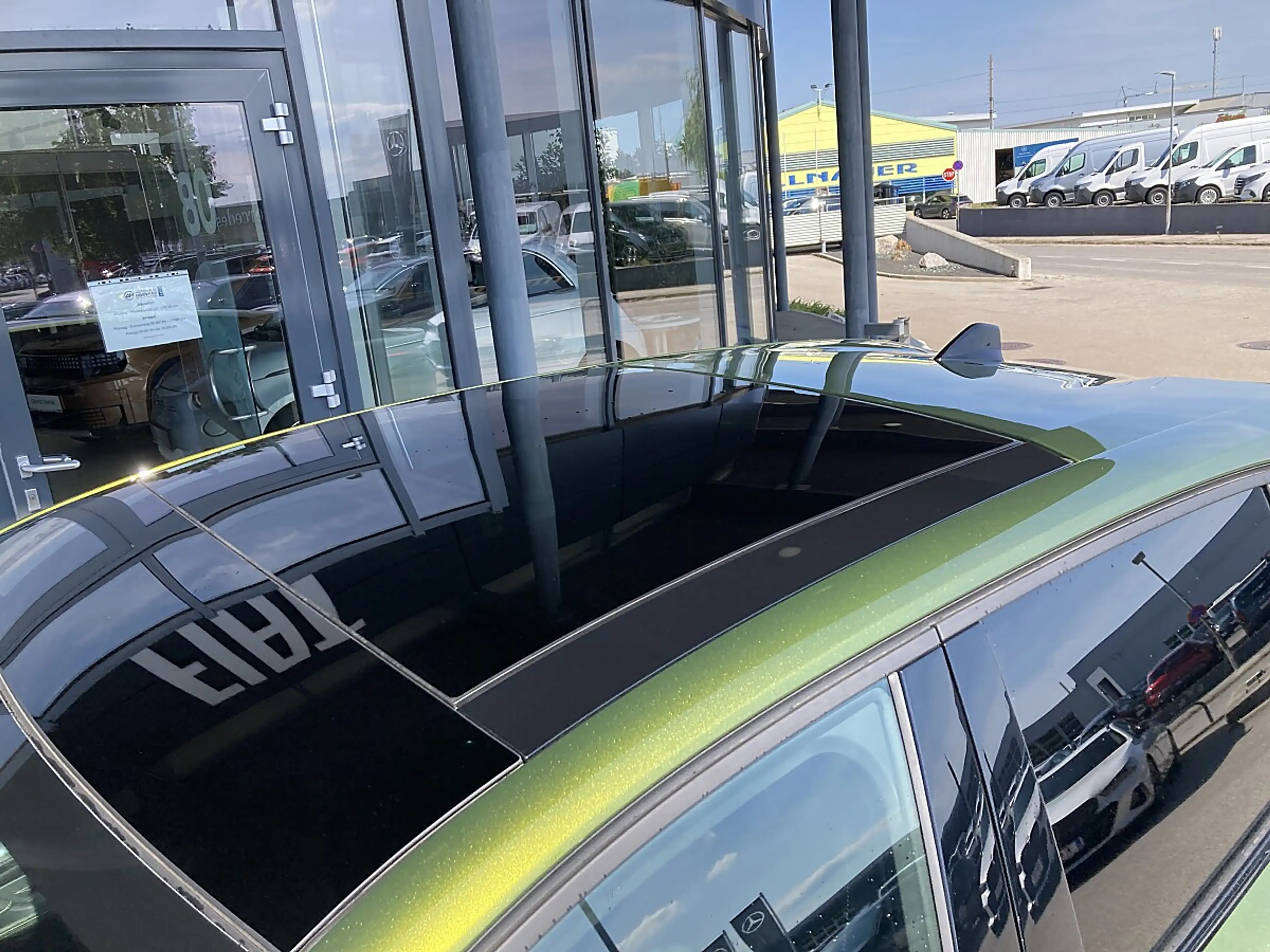 Peugeot 408 PHEV 240 e-DCS7 GT Exclusive — photo 4