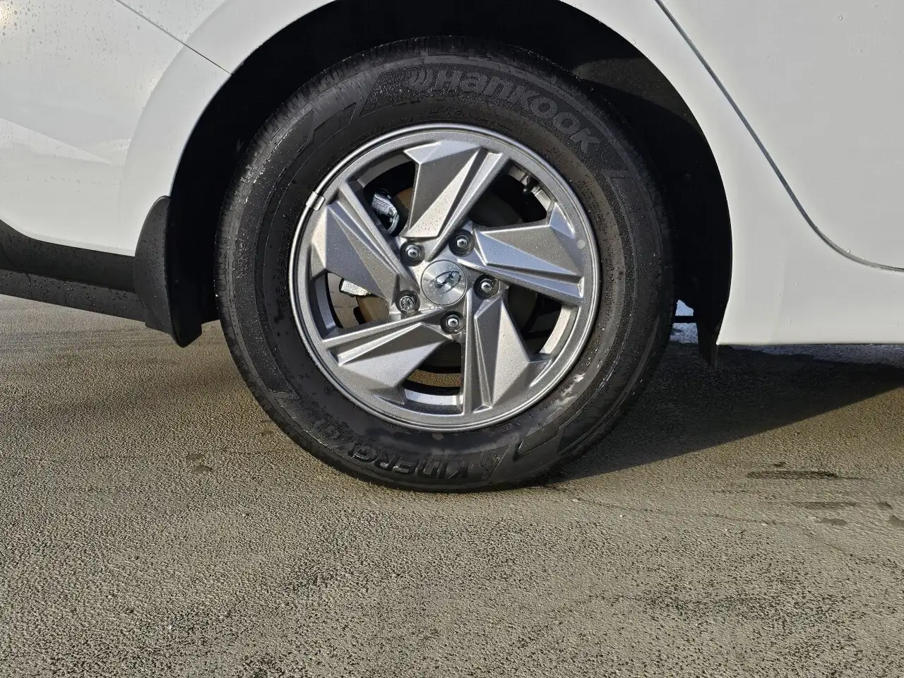 Hyundai ELANTRA снимка Hyundai ELANTRA
