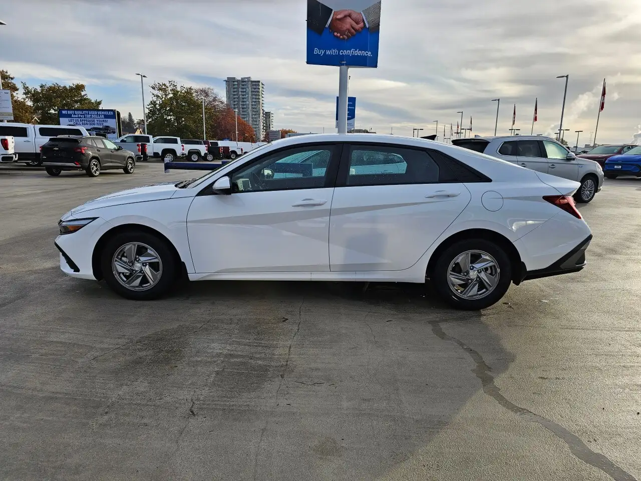 Hyundai ELANTRA снимка Hyundai ELANTRA