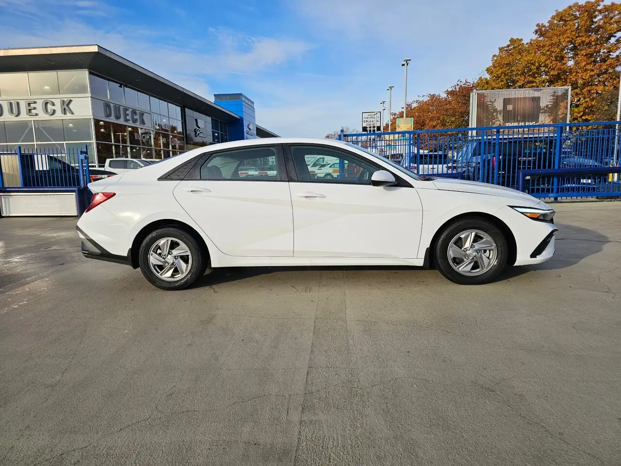 Hyundai ELANTRA снимка Hyundai ELANTRA
