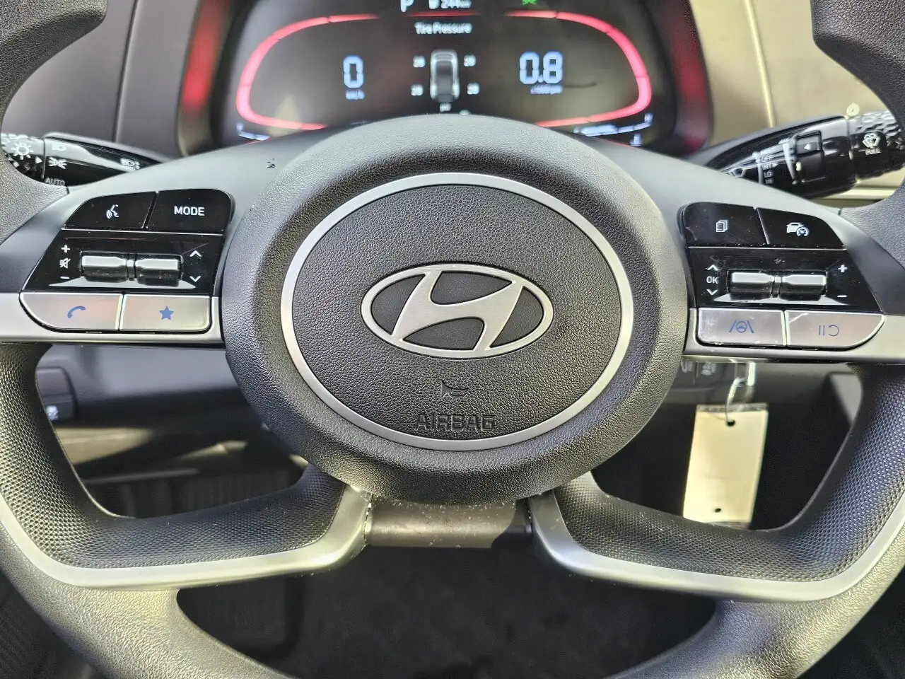 Hyundai ELANTRA снимка Hyundai ELANTRA