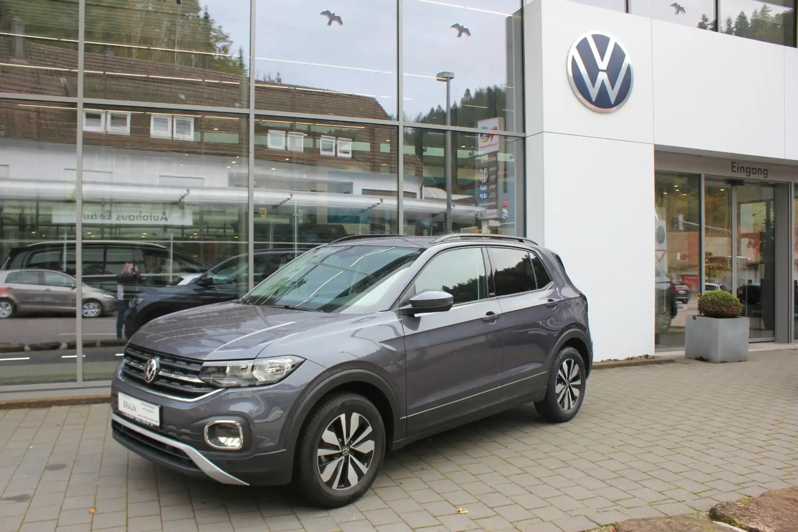 Volkswagen T-Cross Move 1.0 TSI Navi,PDC,SHZ,Kamera Grau - 1