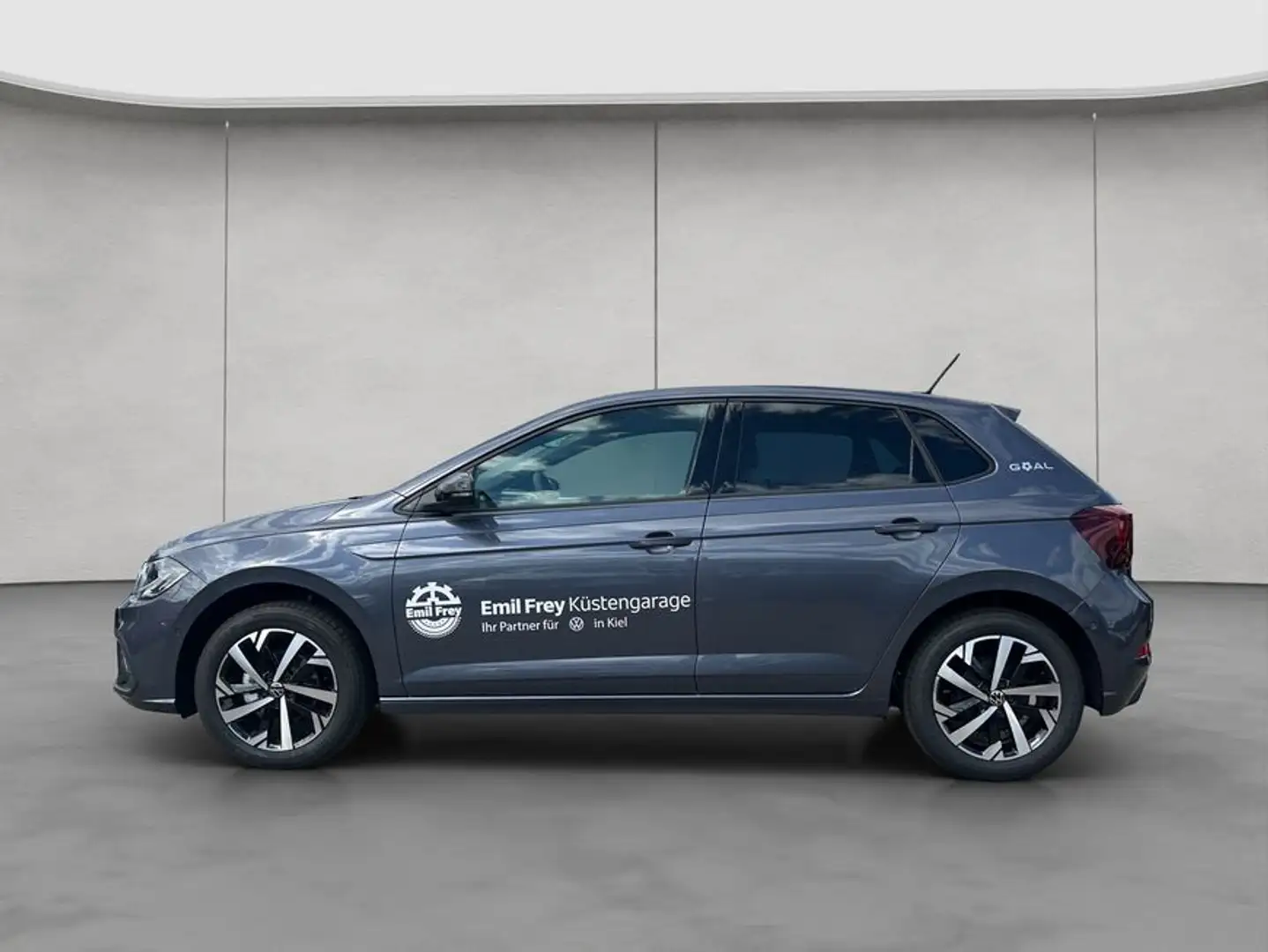 Volkswagen Polo 1.0 TSI Goal RFK Navi Grau - 2