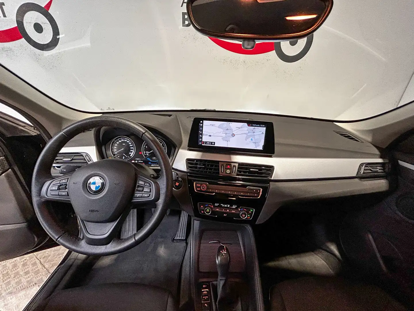BMW X1 1.5iA xDrive25e PHEV/1e-eig/LED/Leder/Camera/Navi Schwarz - 2