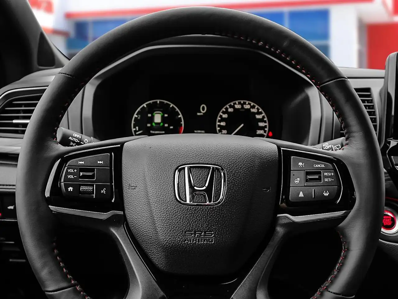 Honda Odyssey снимка Honda Odyssey