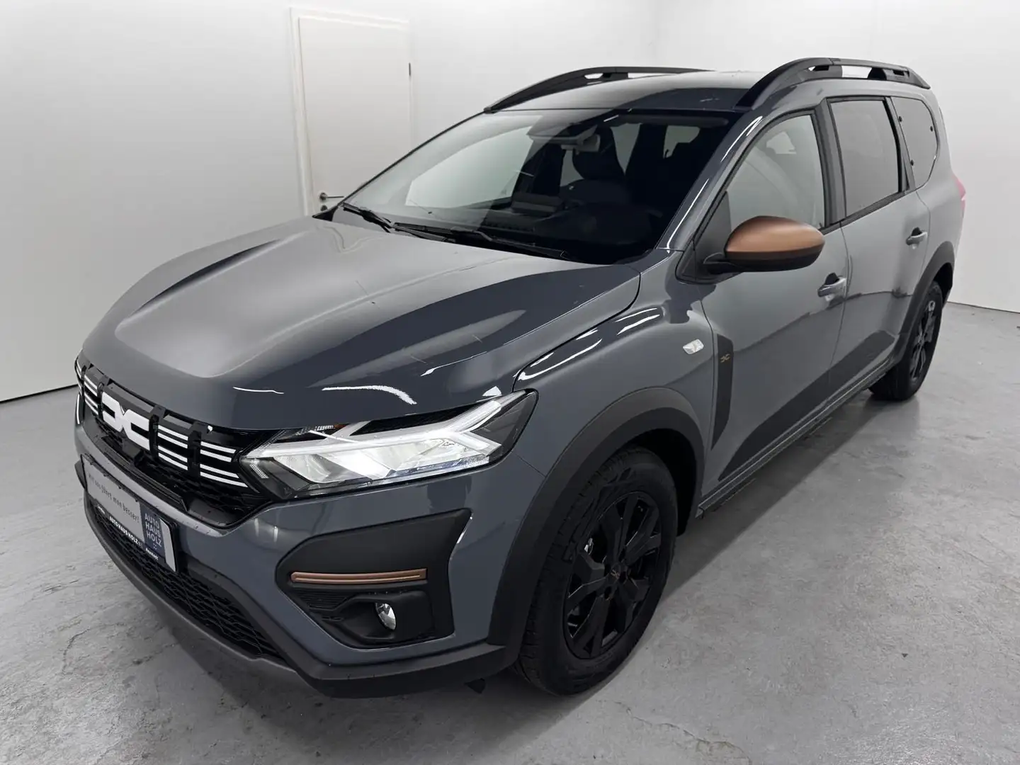 Dacia Jogger Extreme TCe 110 7-Sitzer "Tempomat" Grau - 1