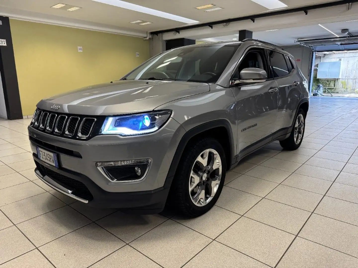 Jeep Compass 1.6 Multijet II 2WD Limited+PELLE+SEDILI ELETTRICI Gris - 1