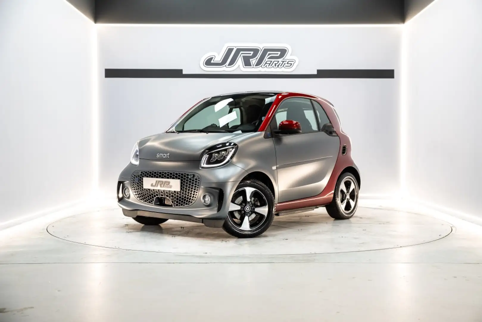 smart forTwo Coupé EQ Grijs - 1