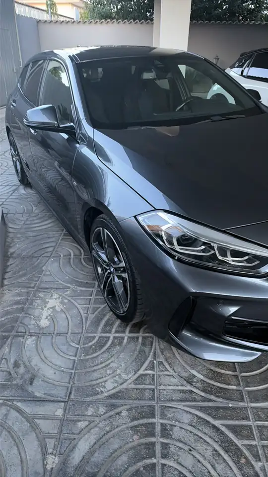 BMW 116 116d Msport auto — photo 1 of 10