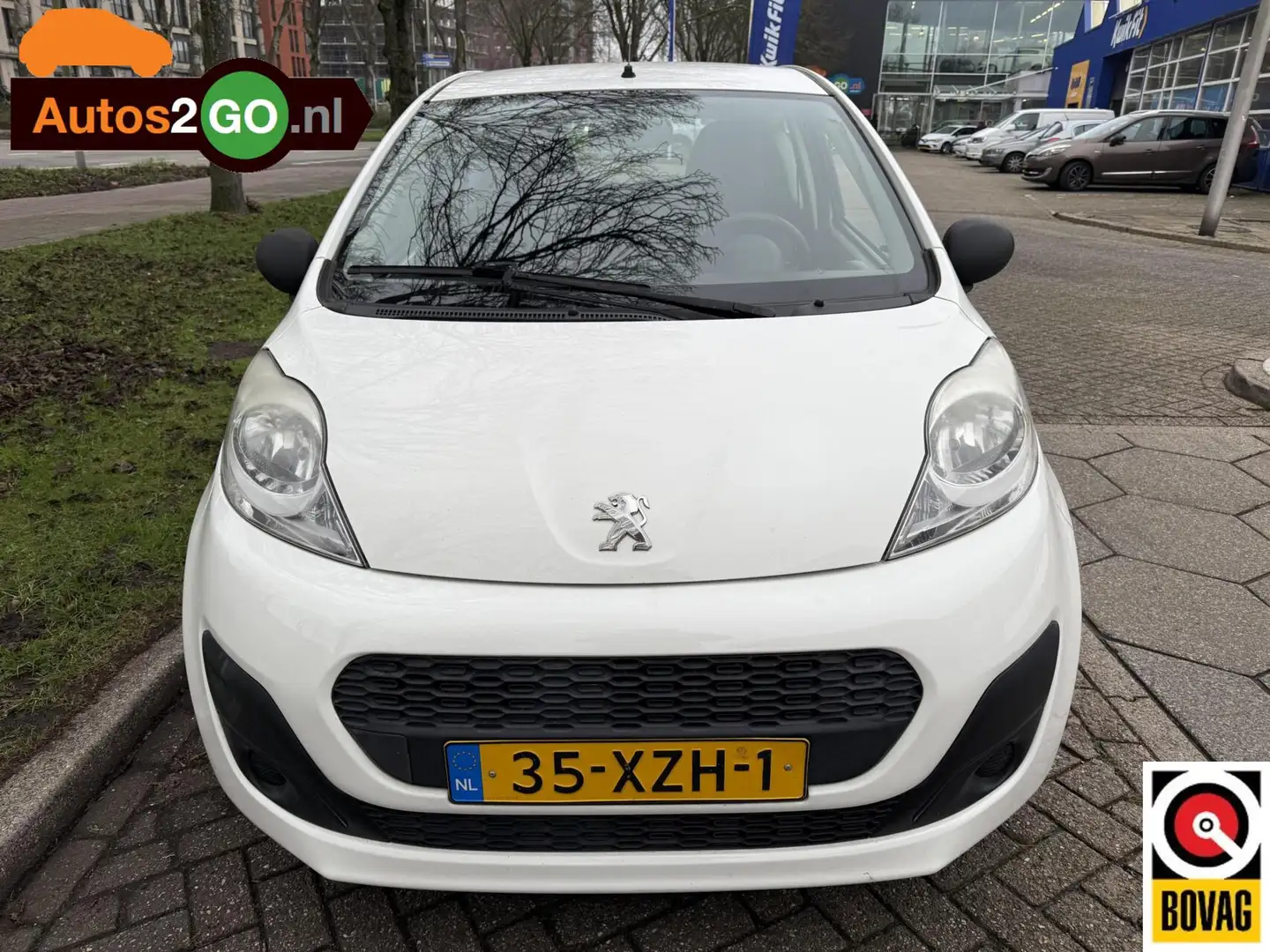 Peugeot 107 1.0 Active Weiß - 2
