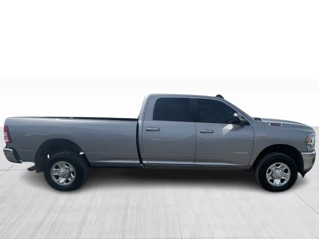 RAM 2500 снимка RAM 2500