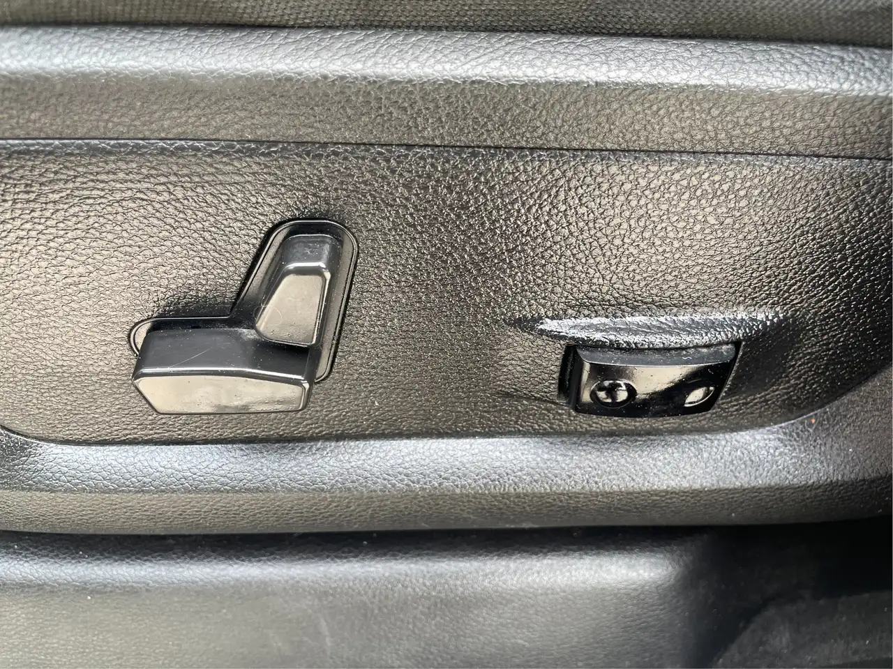 RAM 2500 снимка RAM 2500