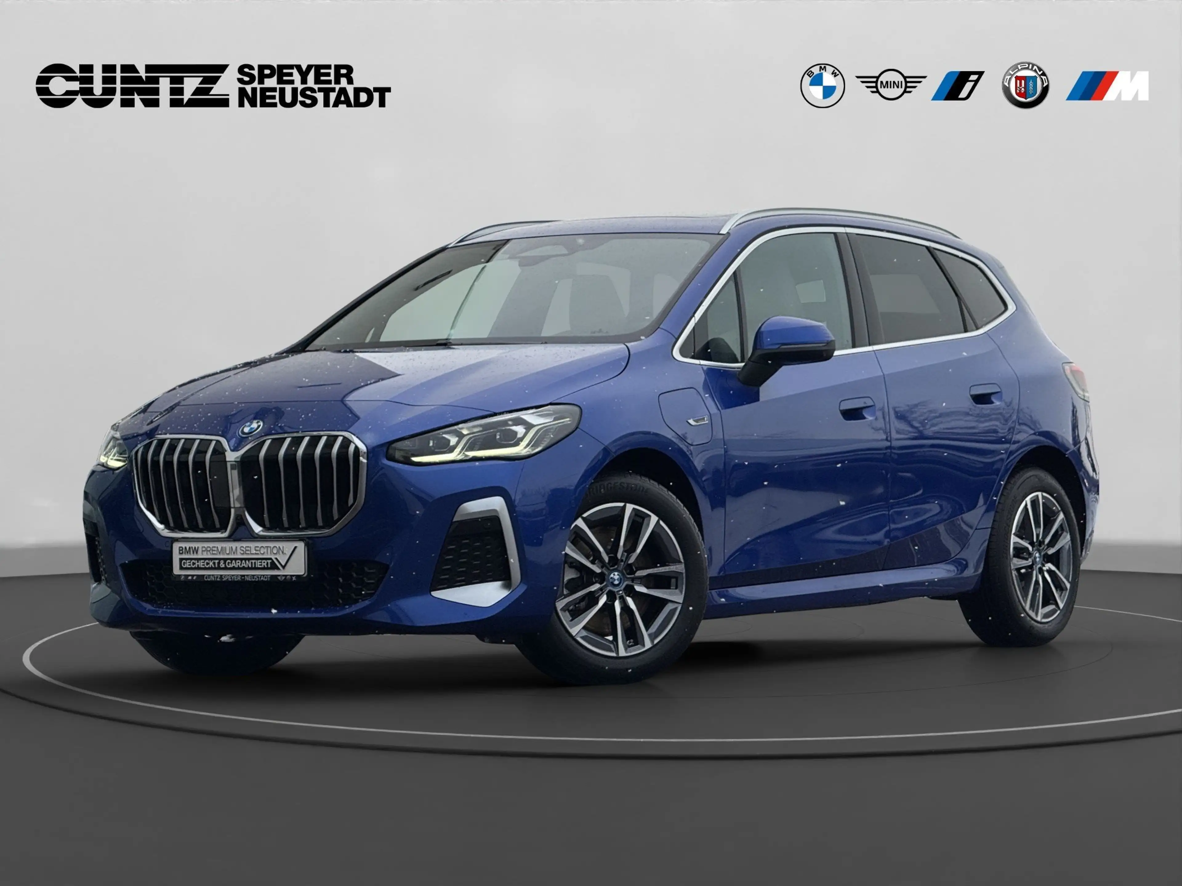 BMW 230 e xDrive Active Tourer M Sport Anhängerk. Panorama — photo 2