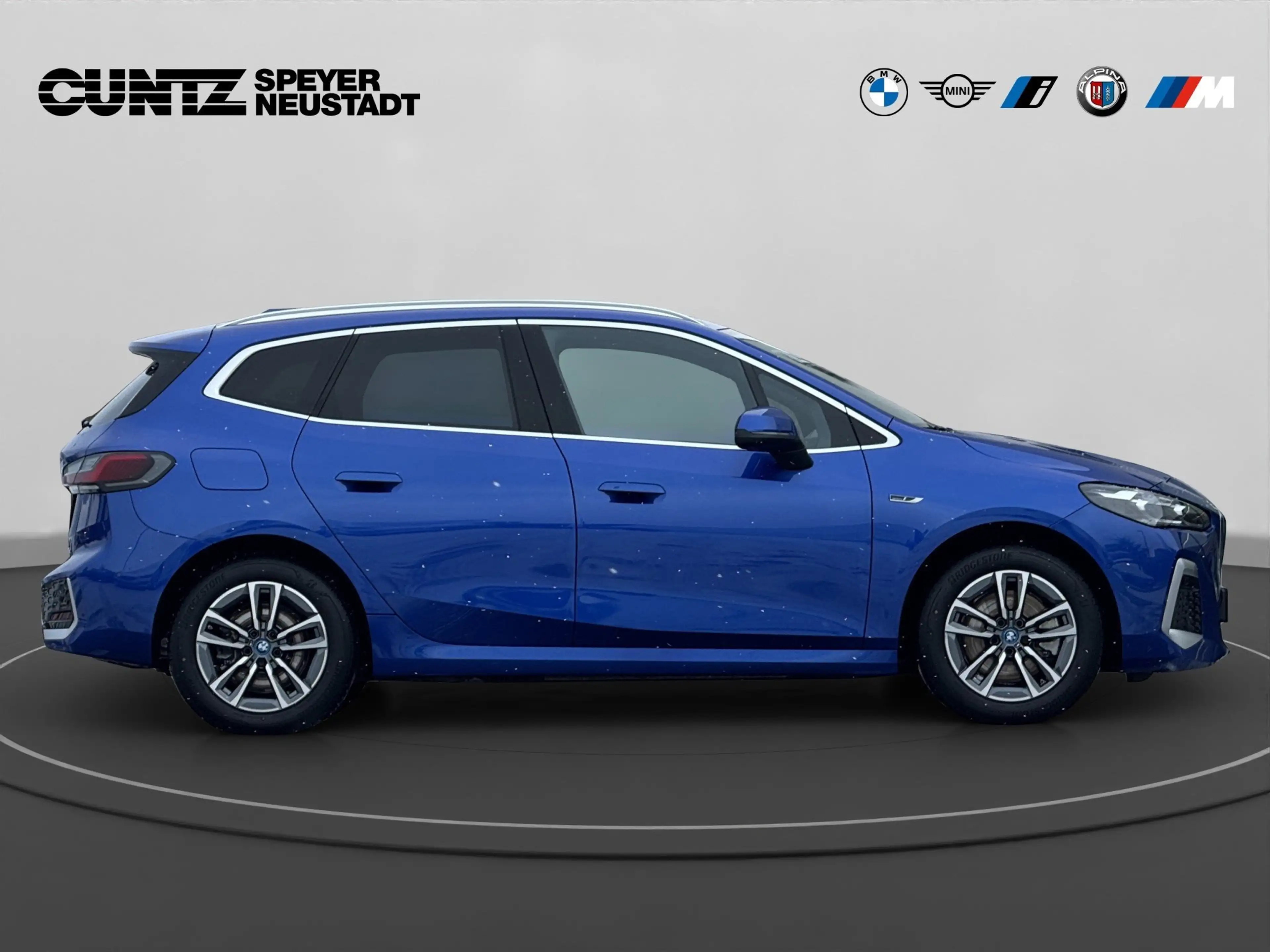 BMW 230 e xDrive Active Tourer M Sport Anhängerk. Panorama — photo 5