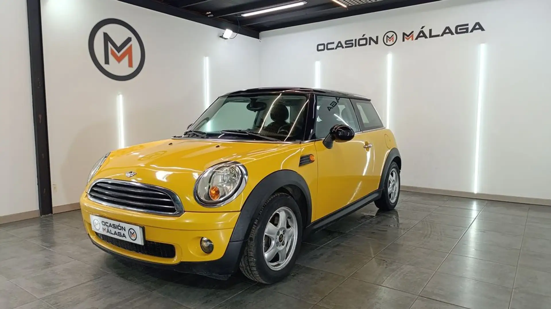 MINI One Amarillo - 2