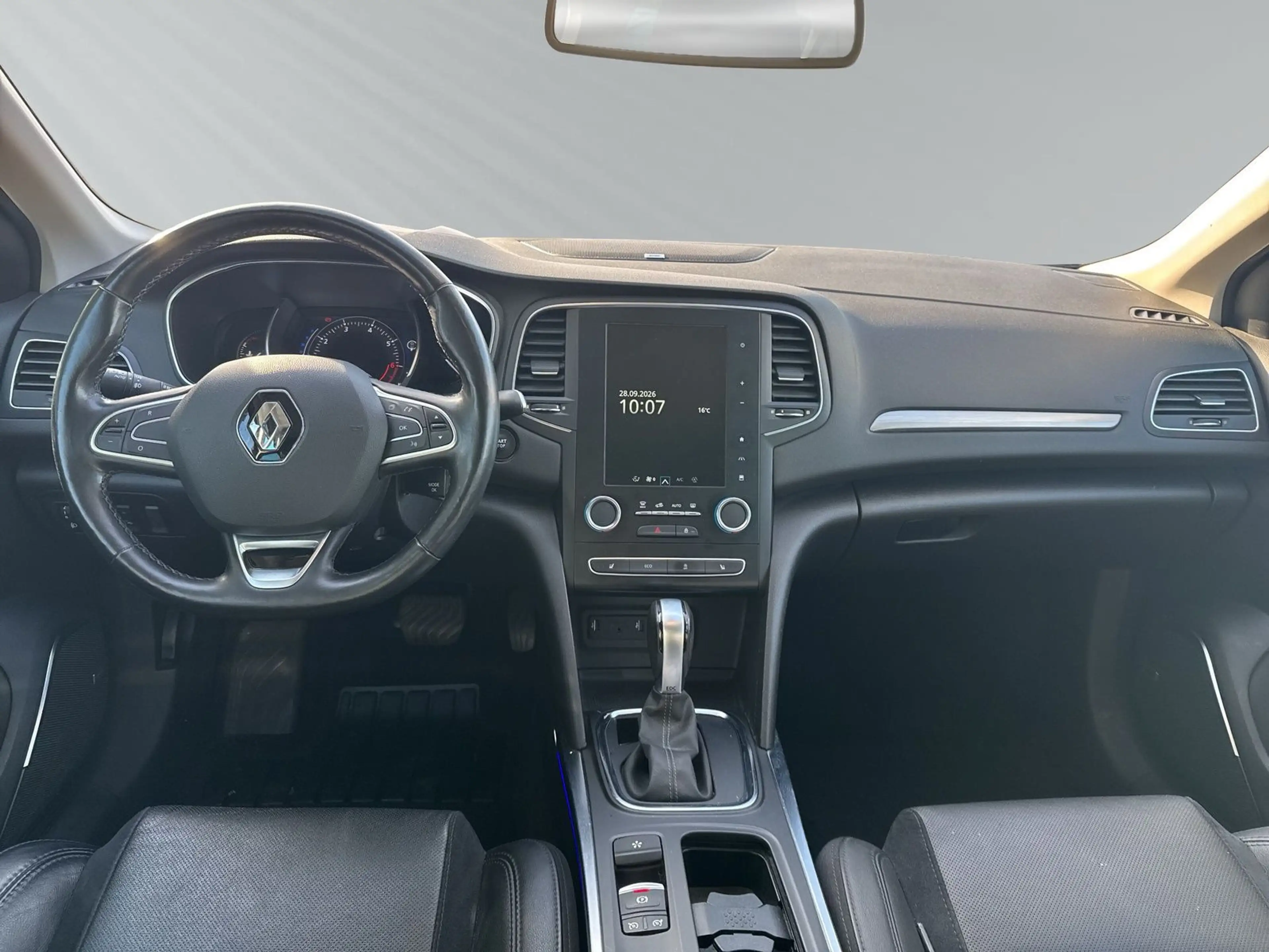 Renault Megane MEGANE IV GRANDTOUR 1.3 160 BOSE+MASSAGE+ANHÄNGE — photo 8